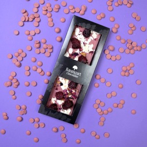 Czekolada Ruby 47% kakao - jeżyna, migdał, róża 120 g