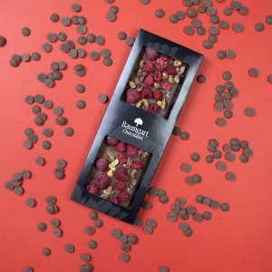 Czekolada mleczna 36% kakao - pistacja, malina liofilizowana 130 g